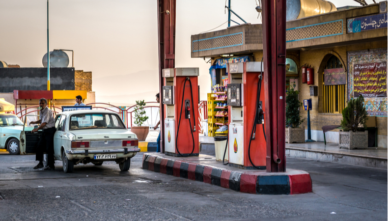 Iran_gas_station