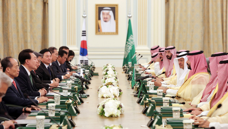 Saudi Arabia and South Korea Seal $15.6 bn Worth of Deals