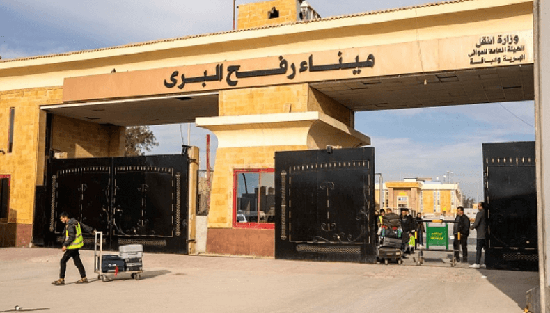 how is egypt scrambling to manage mass exodus at the rafah border