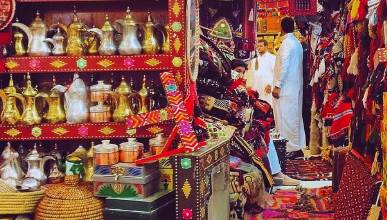 memorable gifts and souvenirs from saudi arabia