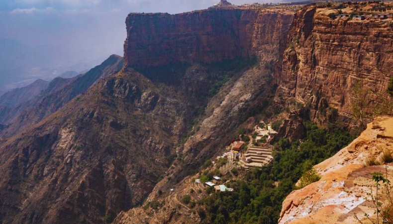 hanging village of al habala 2