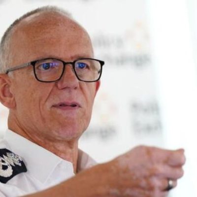 london police chief meets jewish leaders amid safety concerns