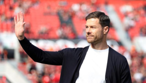 xabi alonso legendary coach makes leverkusen history