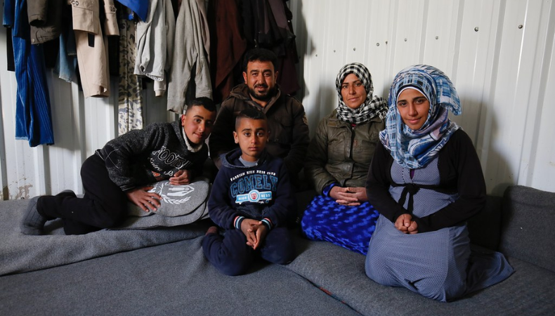 lebanon’s unwelcome syrian refugees face tough choices