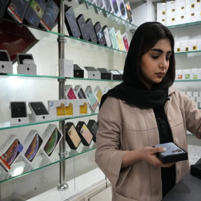 iphone 14, 15, and 16 coming to iran as government lifts import ban