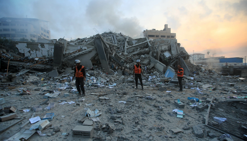 400 days of conflict deadly airstrike in gaza kills 36, including 15 children