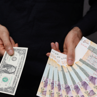 iran’s currency plummets to historic low amid u.s. election anxiety and rising regional conflicts