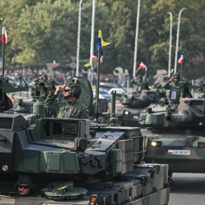 poland receives first south korean k2 black panther tanks near russian border