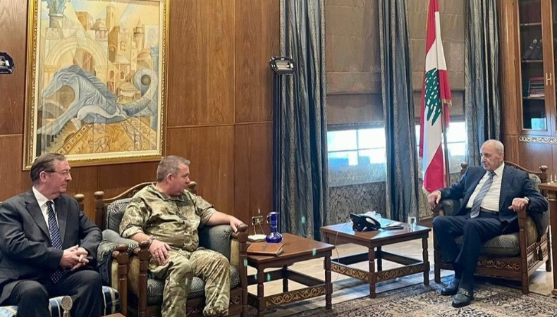 vice admiral ahlgren reaffirms uk support for lebanon's stability