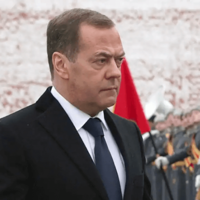 Medvedev Warns of Global Threat if West Sends Nuclear Arms to Ukraine