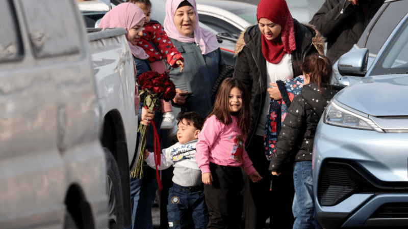 18,000 Syrians Return Home from Jordan Following Assad's Fall