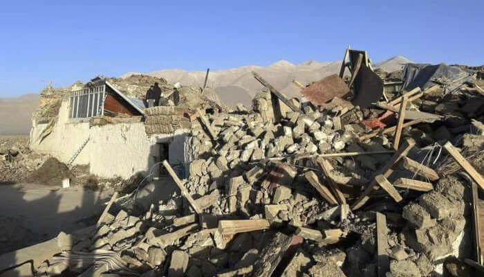 Strong Tibet earthquake 2025 kills nearly 100 people