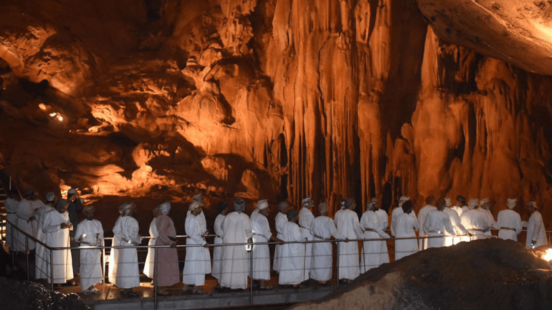 Al Hoota Cave: Oman’s Underground Natural Wonder