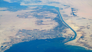 egypt's prime minister announces major projects in the suez canal economic zone