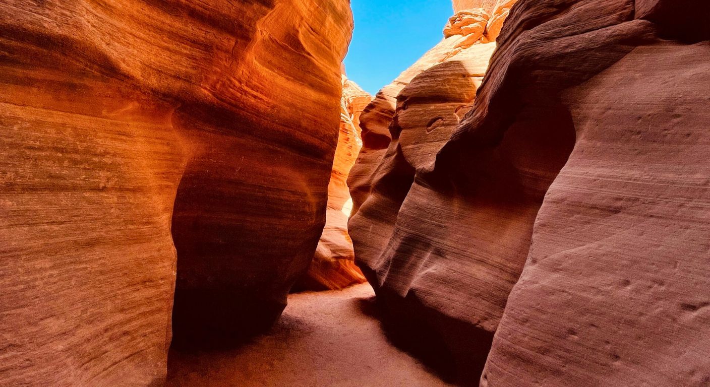 Petra hidden canyons