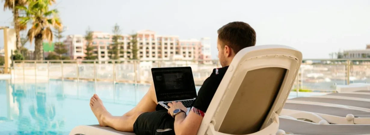 earn in USD from Egypt