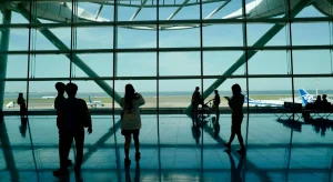 dubai flight delay refund 4 hour rule