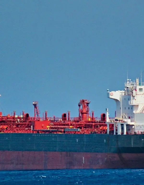 Red Sea tankers reroute