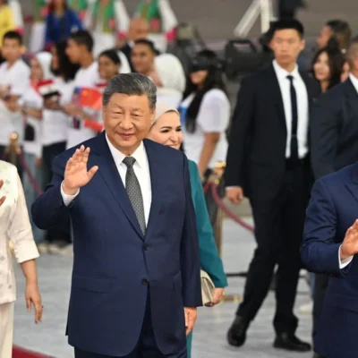 Xi Jinping arrives in Egypt