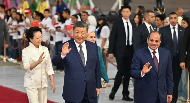 Xi Jinping arrives in Egypt