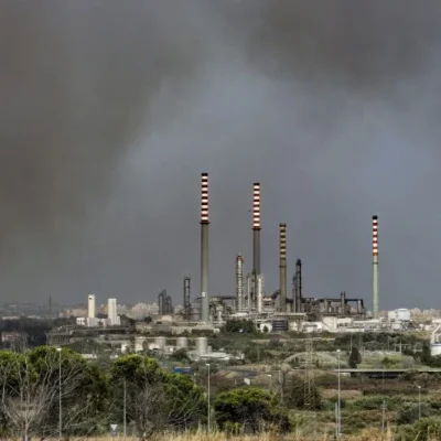 Libya restarts Brega oil refinery